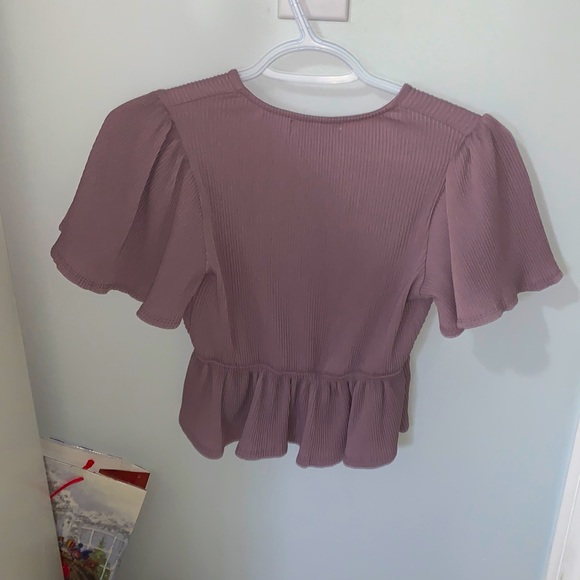 Urban Outfitters Cropped Deep Plunge Top - Picture 2 of 2